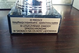 fot. Leszczyńskie Stowarzyszenie Spadochroniarzy Feniks (photo)
