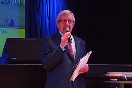 Zdjęcie przedstawia przedstawiciela UTW. (photo)