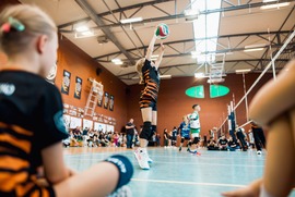 Najmłodsi pod siatką - fot. UKS 9 (photo)