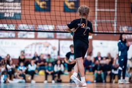 Najmłodsi pod siatką - fot. UKS 9 (photo)