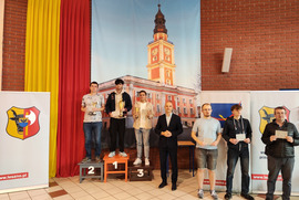  (photo)