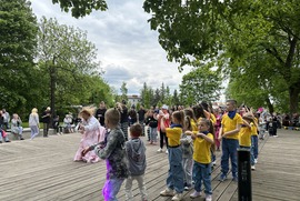 Zdjęcie przedstawia relację z pikniku Apetyt na Aktywność (photo)