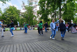  (photo)