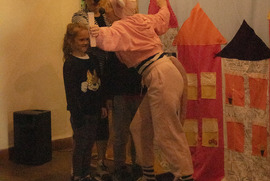  (photo)
