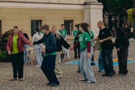  (photo)